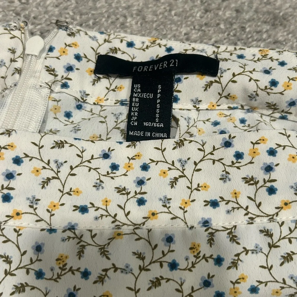 Floral Midi Skirt - Picture 2 of 2